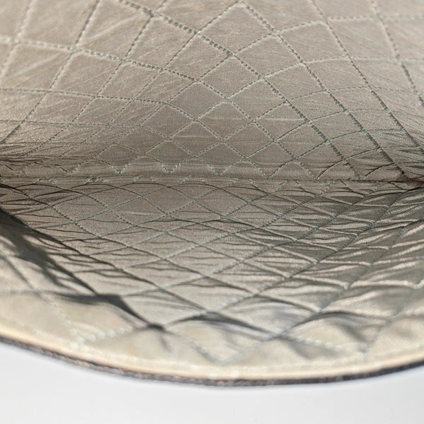 THREAD AROUND Quilted Grained Calfskin Black