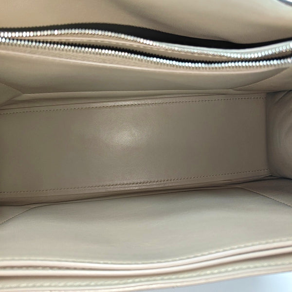 Crush Medium Quilted Calfskin Beige