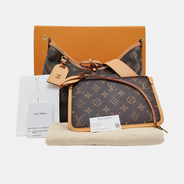 CARRYALL PM Monogram Coated Canvas Brown