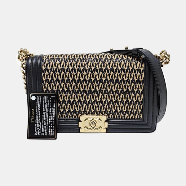 BOY CHANEL Medium Lambskin Black