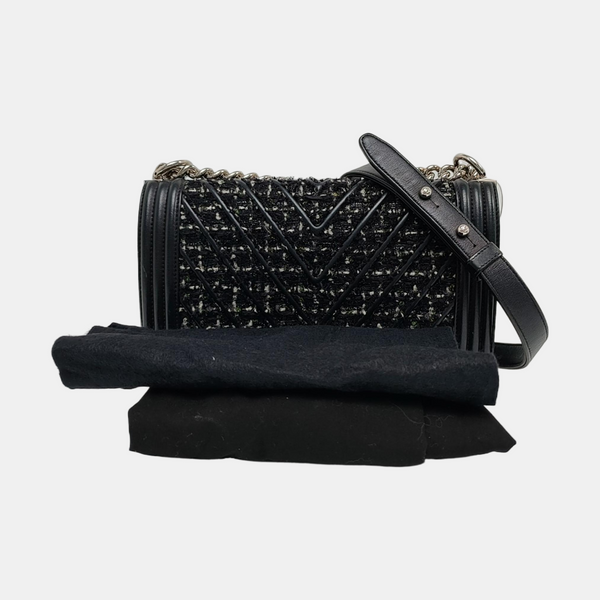 BOY CHANEL Chevron Wool Black