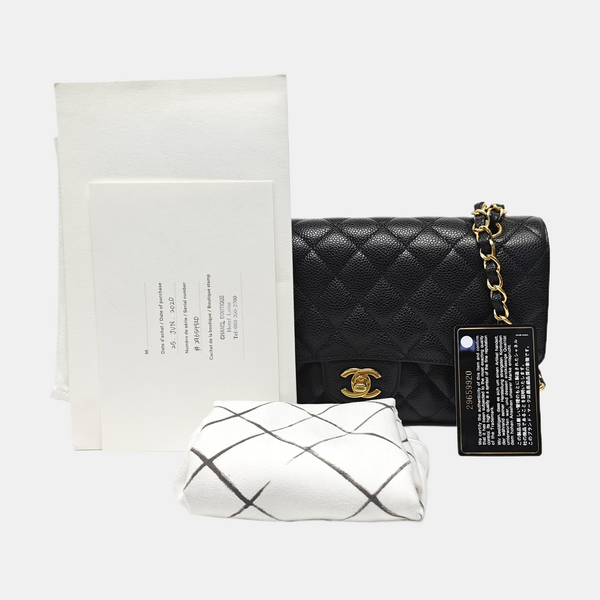 CLASSIC FLAP Medium Quilted Grained Calfskin Black