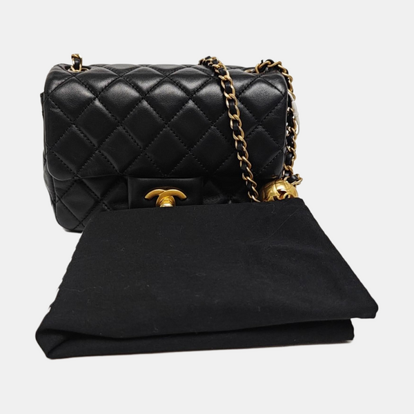 CLASSIC FLAP Mini Quilted Lambskin Black