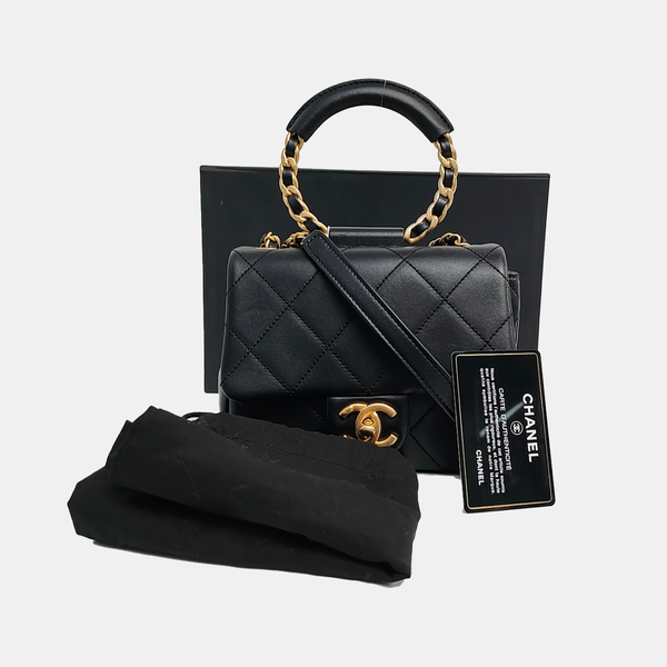 IN THE LOOP Small Quilted Lambskin Black