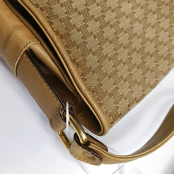Coated Canvas Brown
