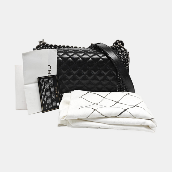 Authenticated pre-owned BOY CHANEL Medium Quilted Calfskin Black - Shoulder Bag at Looply