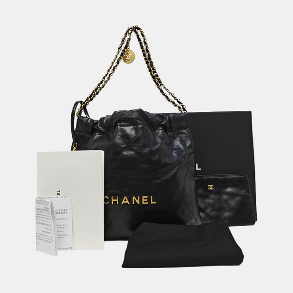 CHANEL 22 Small Quilted Calfskin Black