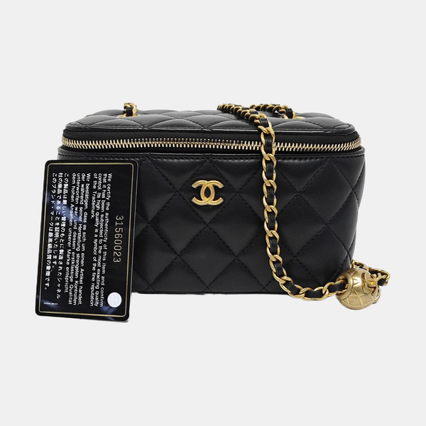 VANITY CASE Small Quilted Lambskin Black