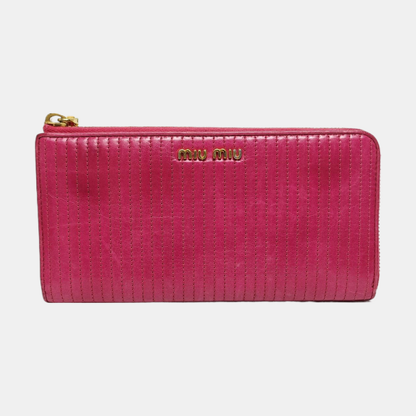 Miu Délice Quilted Lambskin Red Wallet