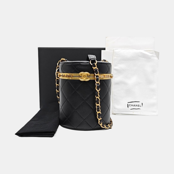 Authenticated pre-owned VANITY CASE Small Quilted Lambskin Black - Crossbody Bag at Looply