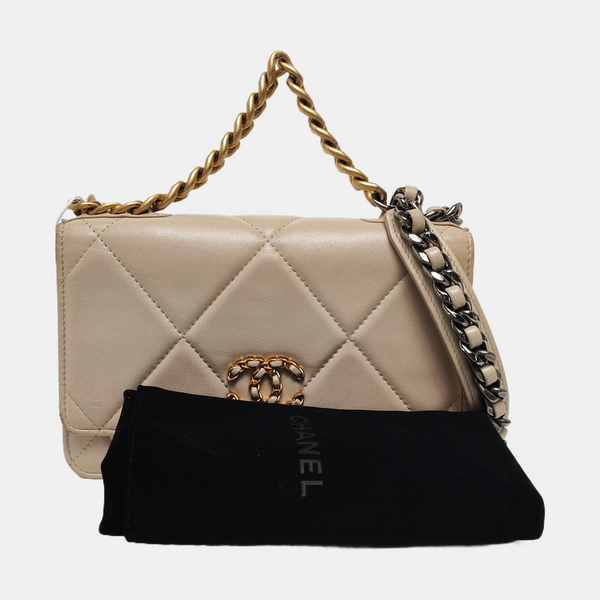 CHANEL 19 WOC Quilted Lambskin Beige