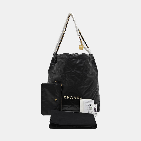 CHANEL 22 Medium Quilted Calfskin Black