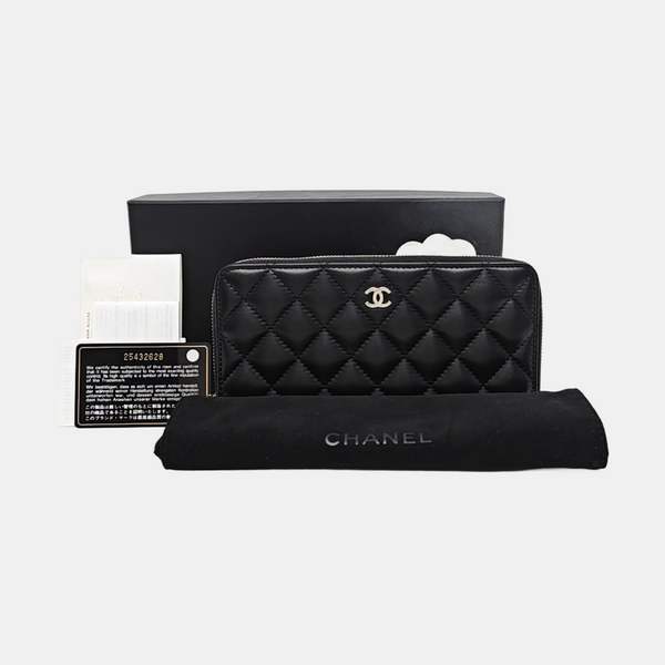 CLASSIC FLAP Mini Quilted Lambskin Black Wallet
