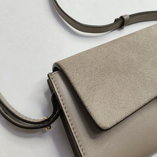 Faye Piel de Becerro Gris