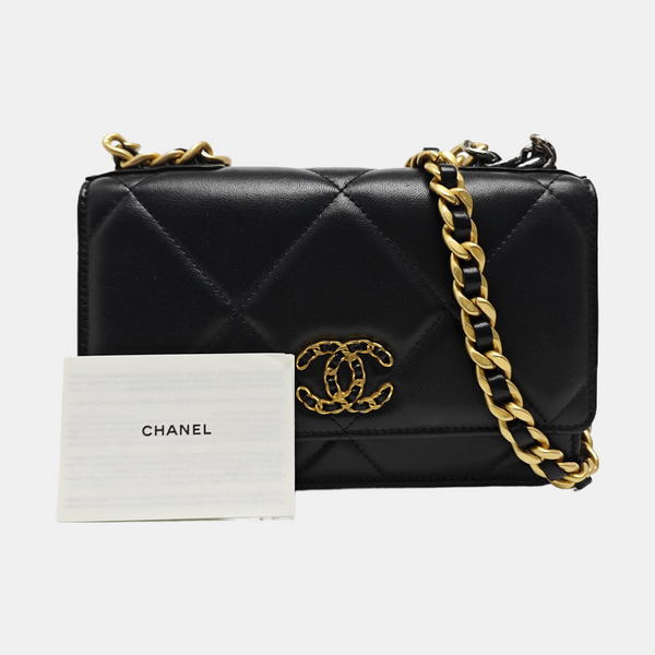 CHANEL 19 WOC Quilted Lambskin Black