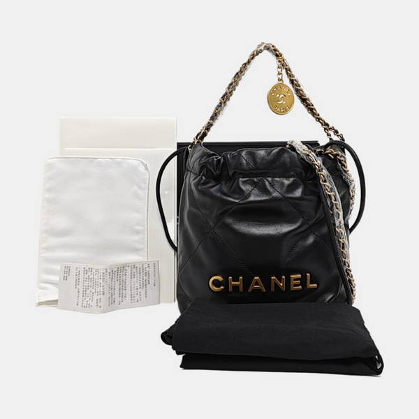 CHANEL 22 Mini Quilted Calfskin Black