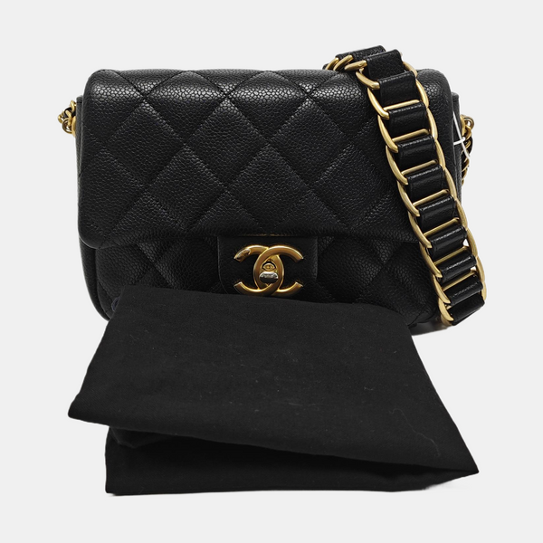 Authenticated pre-owned CLASSIC FLAP Small Quilted Grained Calfskin Black - Shoulder Bag at Looply
