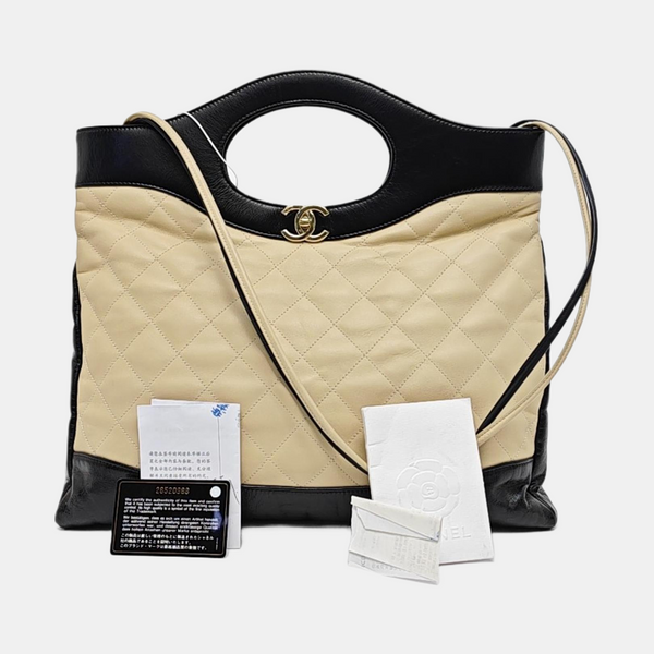 CHANEL 31 Piel de becerro acolchada grande beige