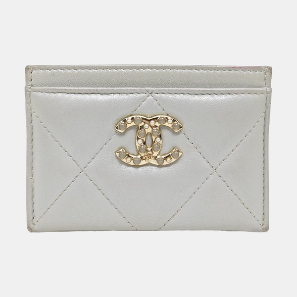 CHANEL 19 Small Quilted Lambskin Gray Wallet