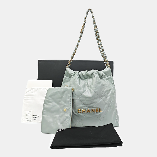 CHANEL 22 Small Quilted Calfskin Green