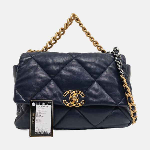 CHANEL 19 Grande de piel de cordero acolchada azul
