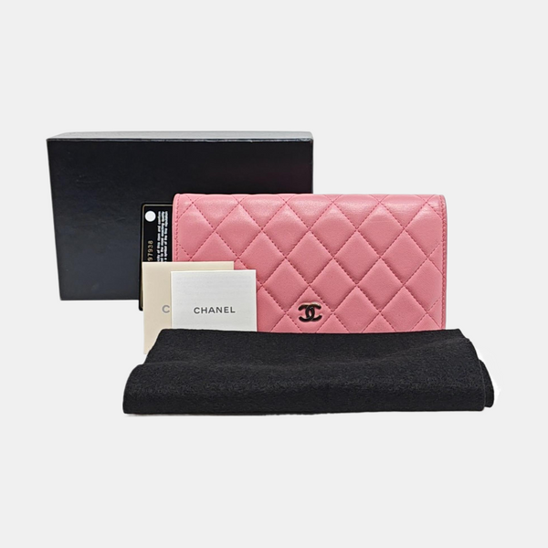 Quilted Lambskin Wallet Pink