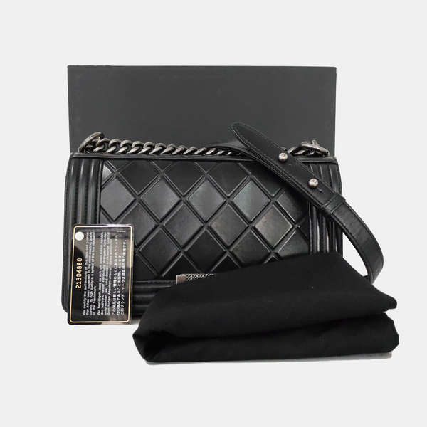 BOY CHANEL Medium Quilted Calfskin Black