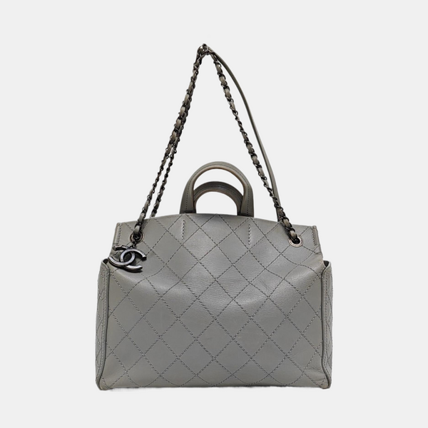 CC POCKET Quilted Calfskin Gray