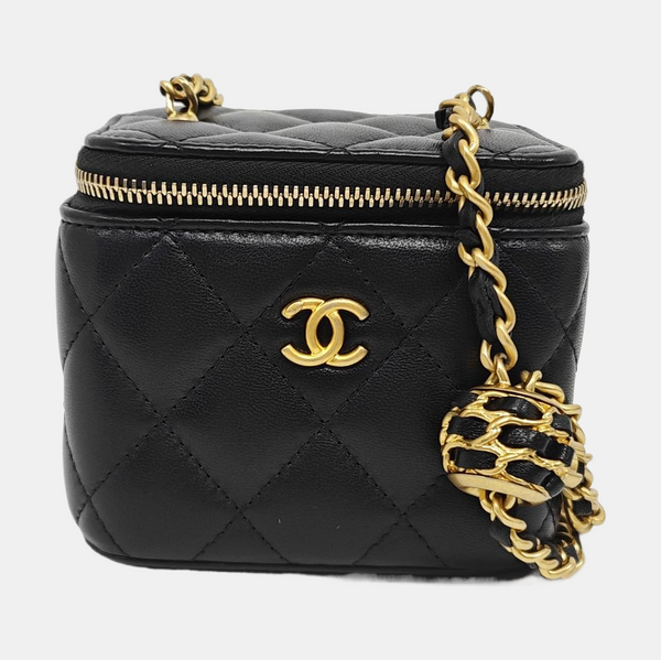 VANITY CASE Mini Quilted Lambskin Black