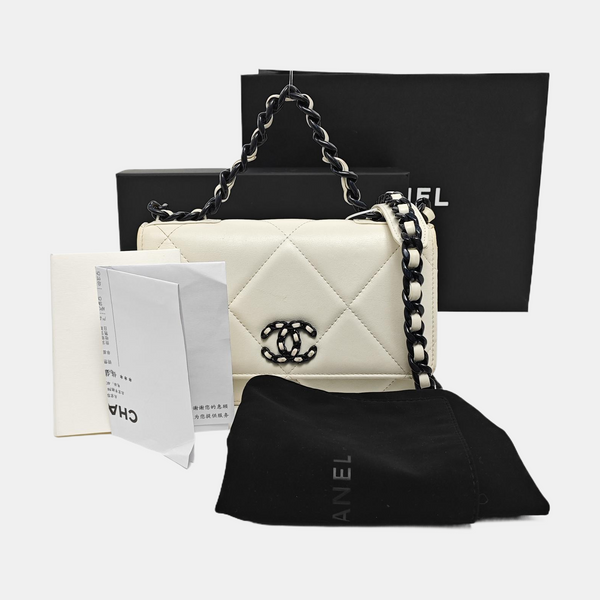 CHANEL 19 WOC Quilted Calfskin White