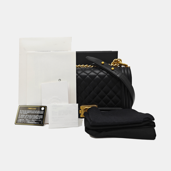 BOY CHANEL Medium Quilted Lambskin Black
