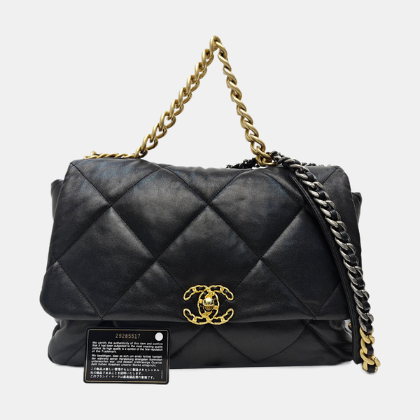 CHANEL 19 Maxi Quilted Lambskin Black