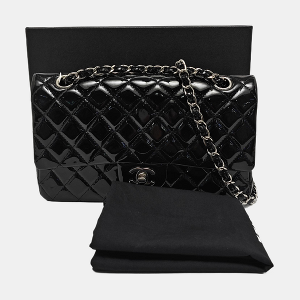 Authenticated pre-owned CLASSIC FLAP Medium Quilted Patent Leather Black - Shoulder Bag at Looply