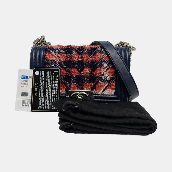 Authenticated pre-owned BOY CHANEL Small Chevron, Quilted Wool Blue - Shoulder Bag at Looply