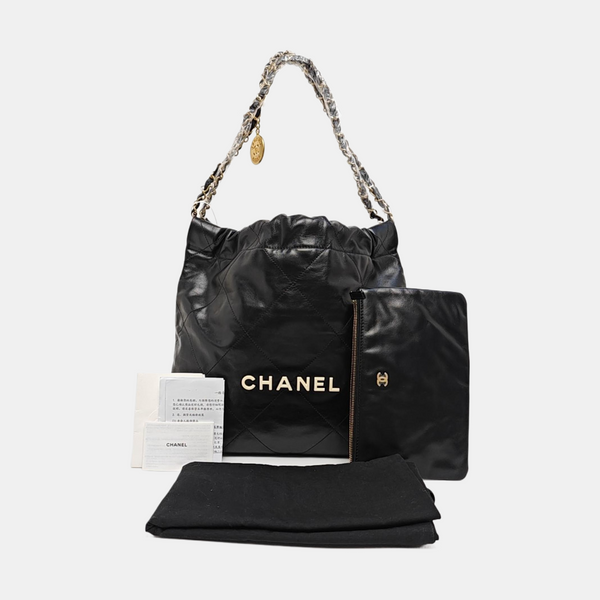 CHANEL 22 Small Quilted Calfskin Black