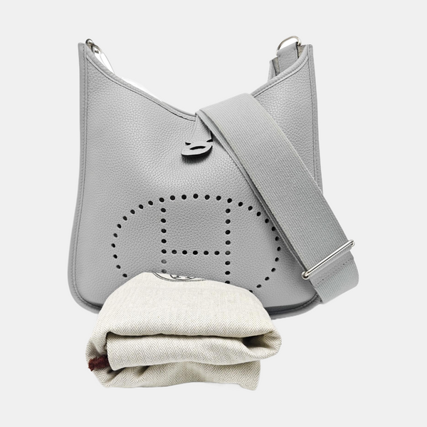Evelyne 29 Clemence Blue
