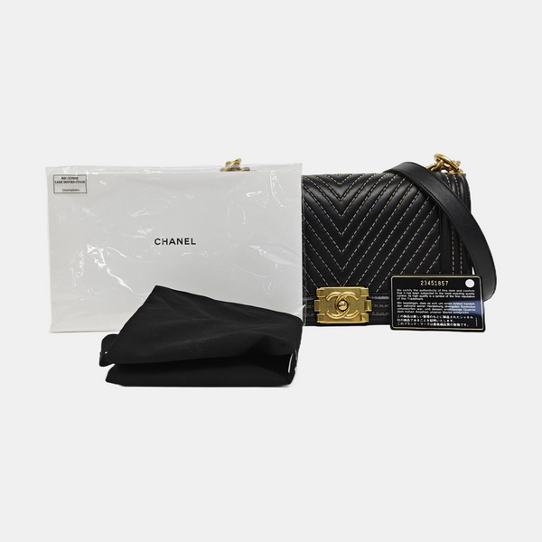 BOY CHANEL Medium Chevron Lambskin Black