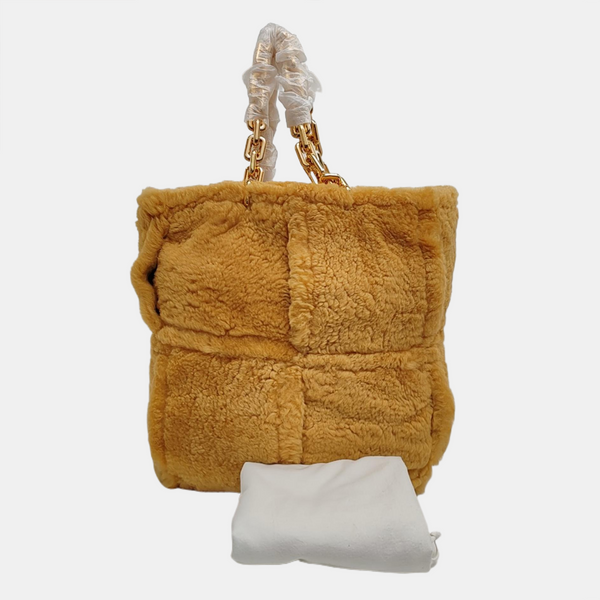 The Chain Fur Yellow