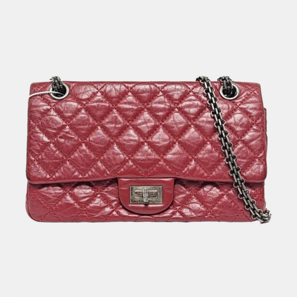 Authenticated pre-owned 2.55 Quilted Calfskin Red - Shoulder Bag at Looply