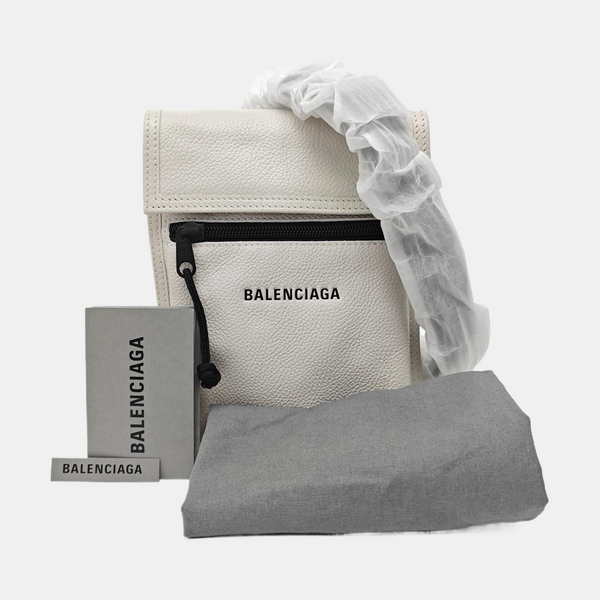 Explorer Small Lambskin White