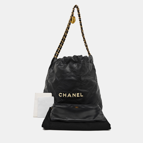CHANEL 22 Small Quilted Calfskin Black