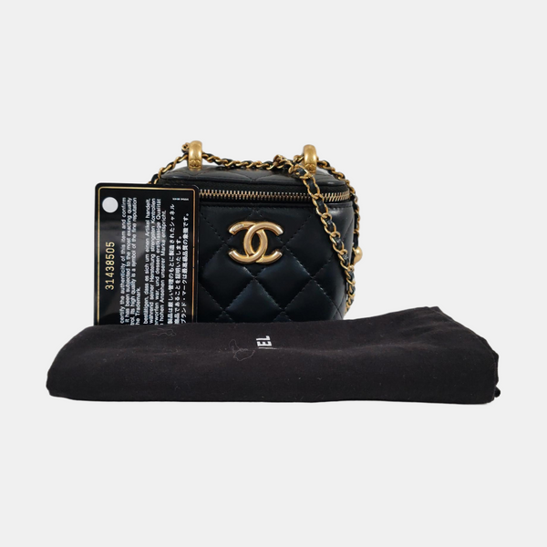VANITY CASE Mini Quilted Calfskin Black