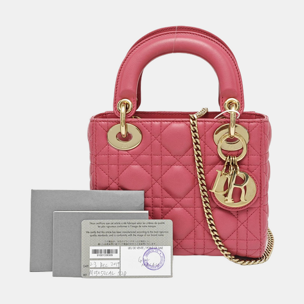 Lady Dior Mini en piel de cordero acolchada roja