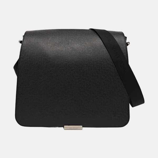 VIKTOR Calfskin Black