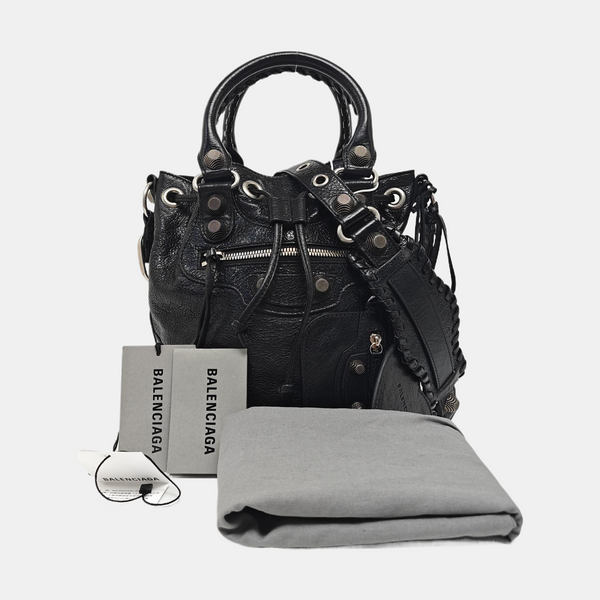 Pompon Bag Calfskin Black