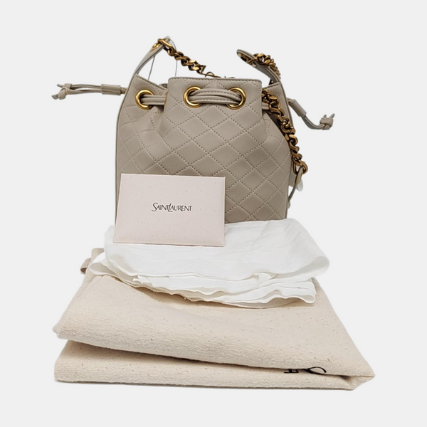 Authenticated pre-owned CASSANDRE Quilted Lambskin White - Bucket Bag at Looply