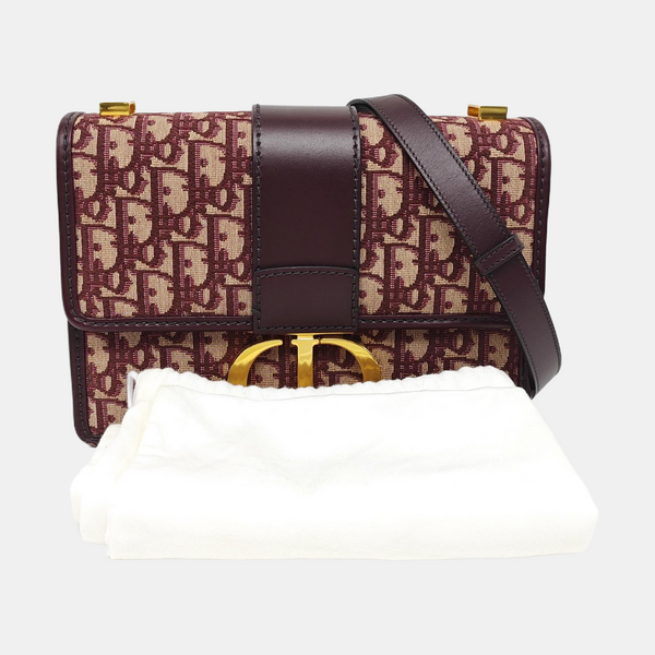30 Montaigne Oblique Canvas Red