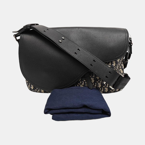 Saddle Canvas Black