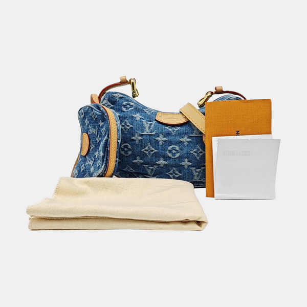 CROISSANT PM Monogram Canvas Blue