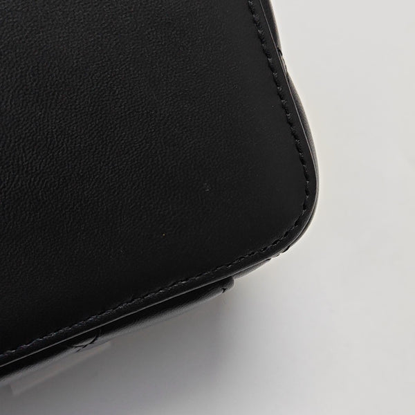 VANITY CASE Small Quilted Lambskin Black